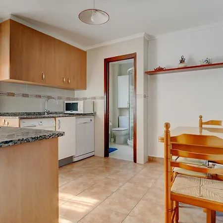 Apartamento Luminoso En Con Terraza, Centro, 3hb Hondarribia